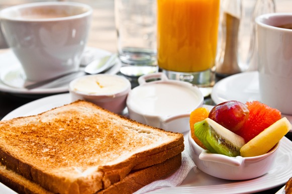 Prepare um café da manhã especial em casa!