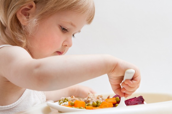 Os erros dos pais na alimentação infantil