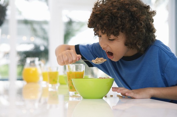 Os cuidados para evitar a obesidade infantil