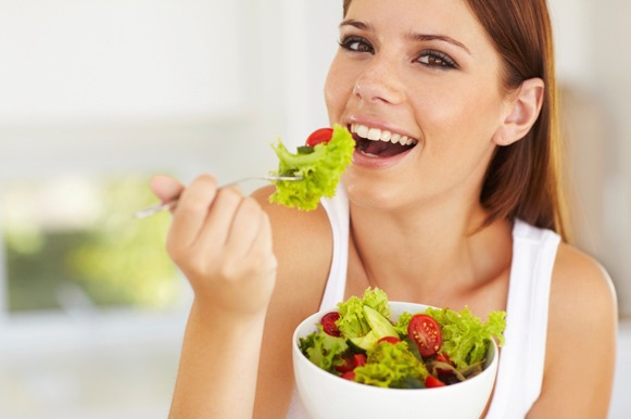 Alimentação saudável contra a TPM