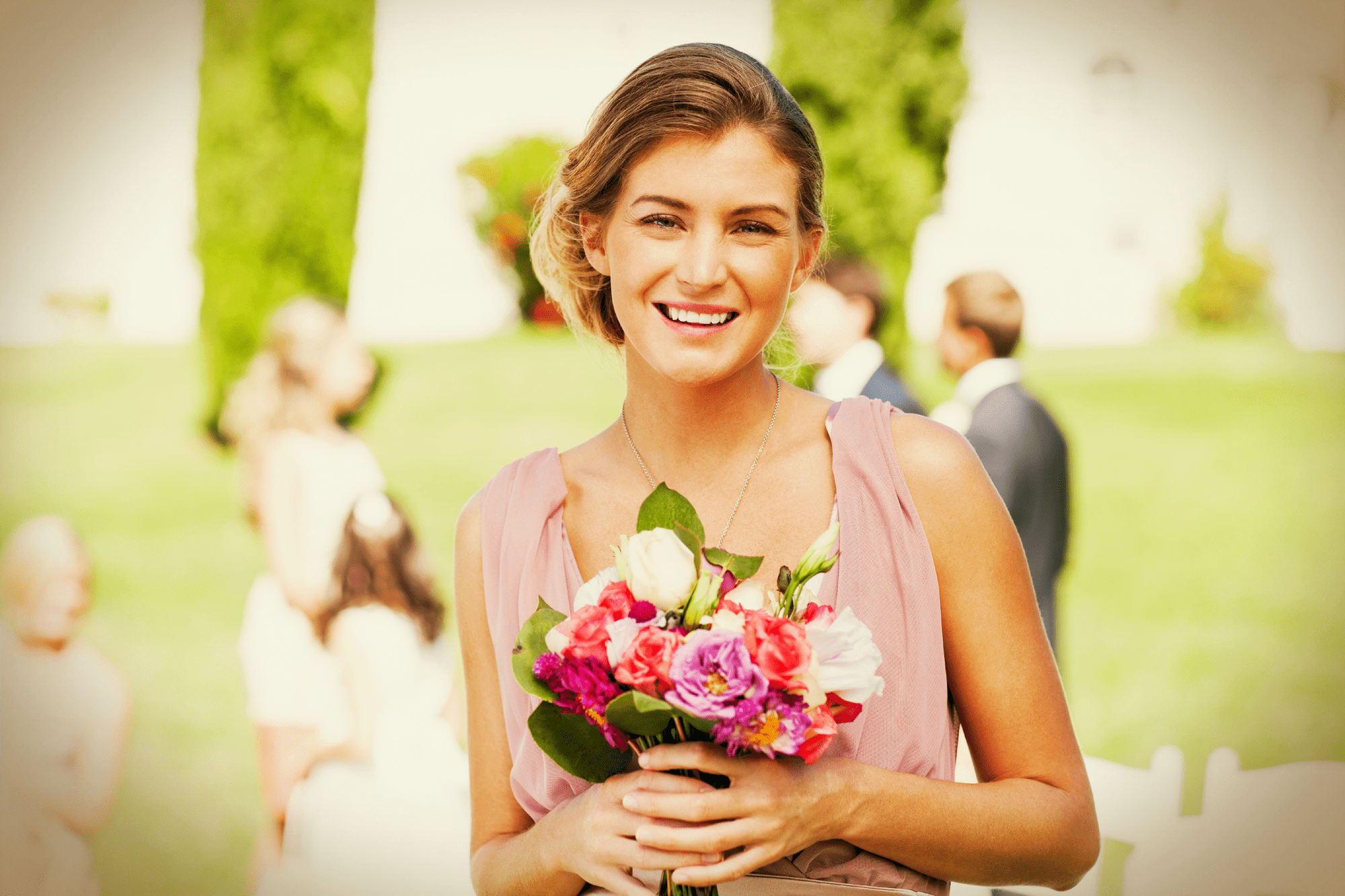 Como se vestir num casamento de dia