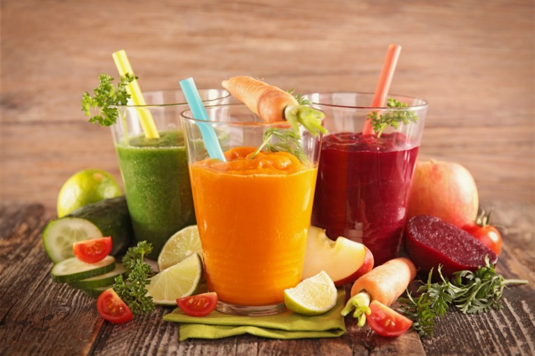 Sucos refrescantes e nutritivos