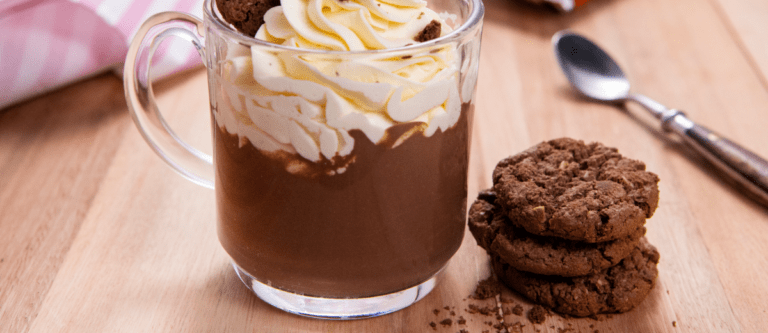 Taça de Cookie com Chocolate Quente